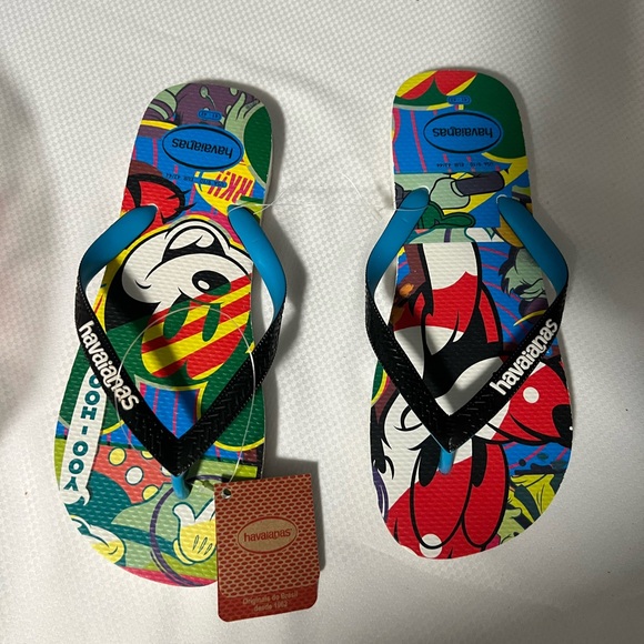 NEW Havaianas Mickey Mouse Disney Pop Art Colorful Flip Flops Men’s Size 9/10 - Picture 1 of 3
